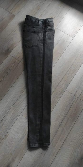 Spodnie męskie Reserved rozm L