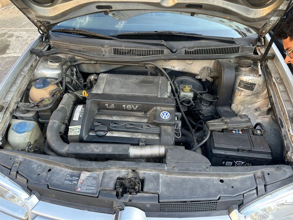 GOLF IV variant 1.4 - Ano 2000