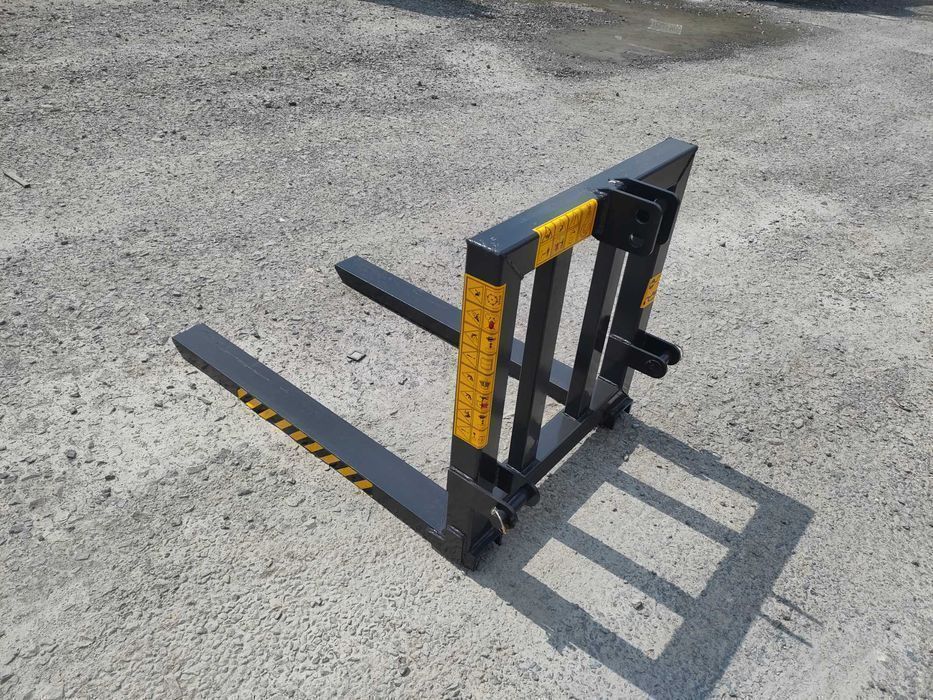 Widły do palet PALECIAK na tył TUZ na podnośnik 1200kg na tył ciągnika