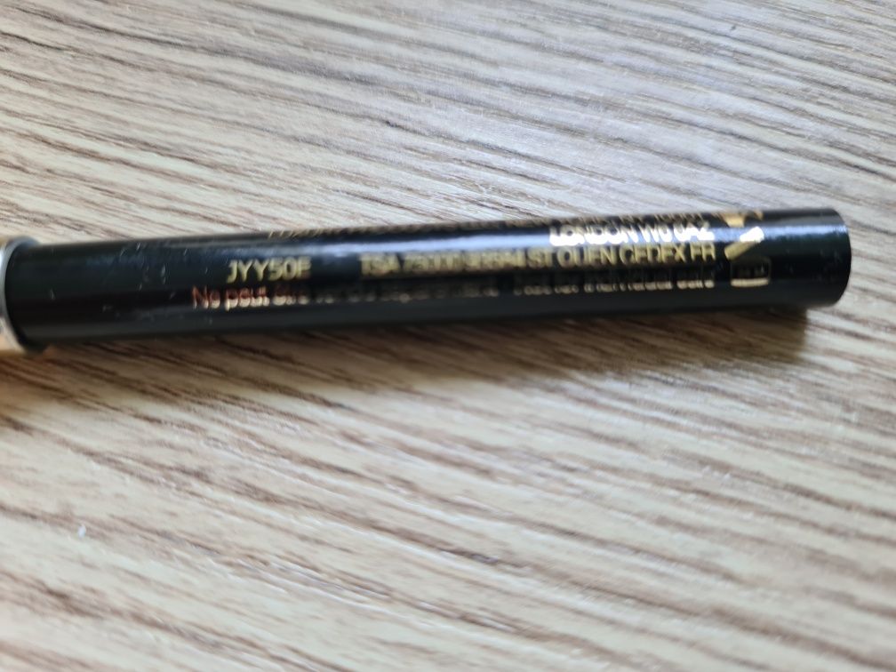 Kredka do oczu Lancome Le Crayon Khol 01 noir