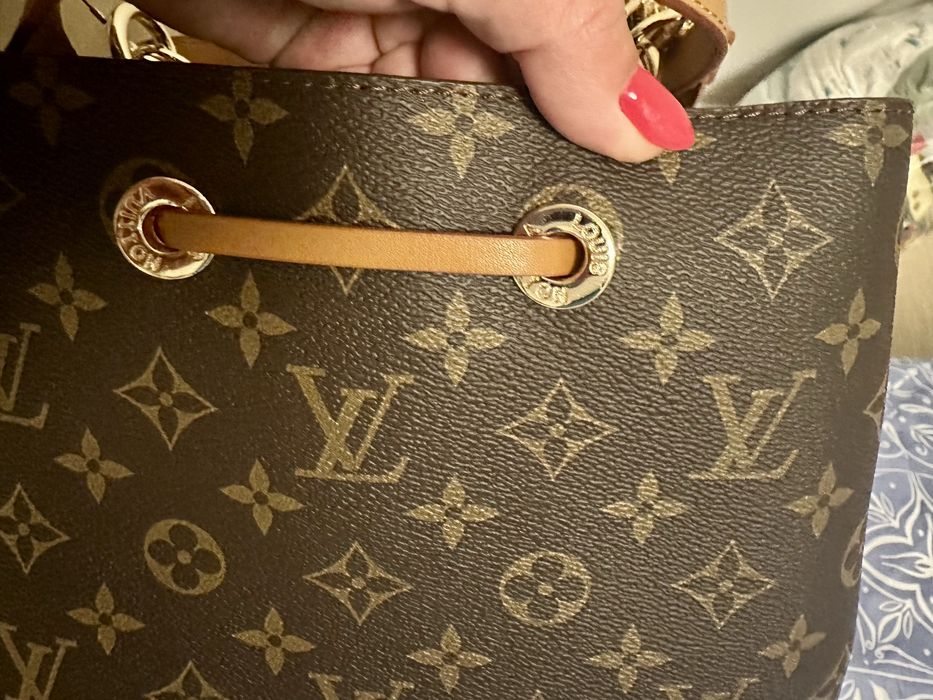 Torebka Louis Vuitton Petit Noe
