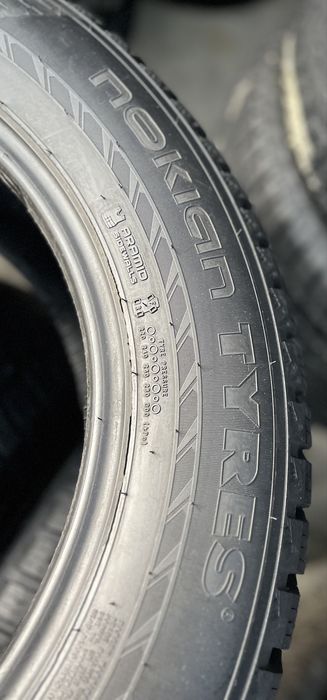 Шини Nokian Hakapelitta 10 R 17 215 65