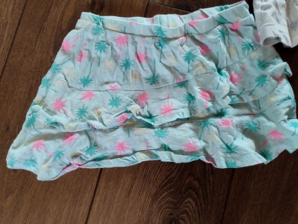 Paczka ciuszkow dla dziewczynki 128 bluzki sukienki spodnie