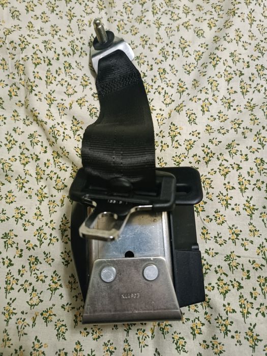 Продам новый ремень безопасности