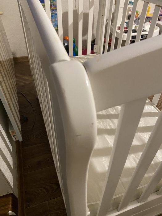 Дитяче ліжечко верес