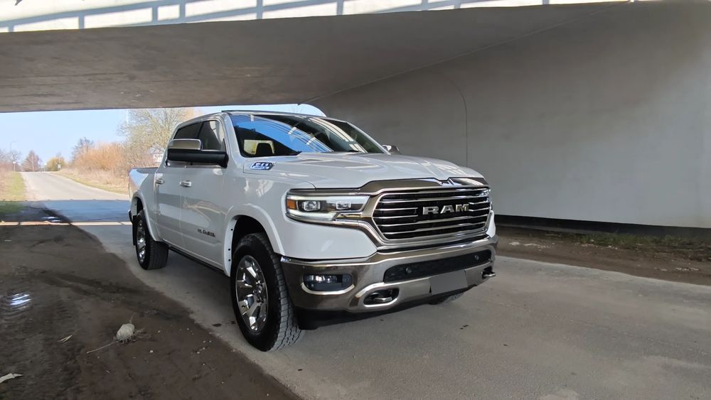 RAM 1500 Longhorn 4x4 5.7 hemi