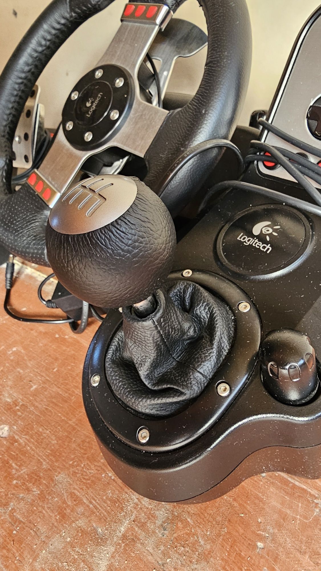 Ігровий руль logitech g27