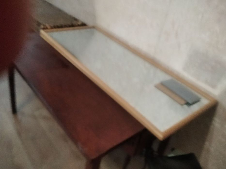 Продам зеркало в раме