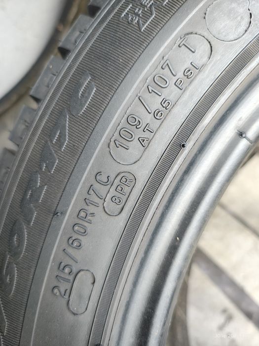 215/60r17c 109T Michelin Agilis