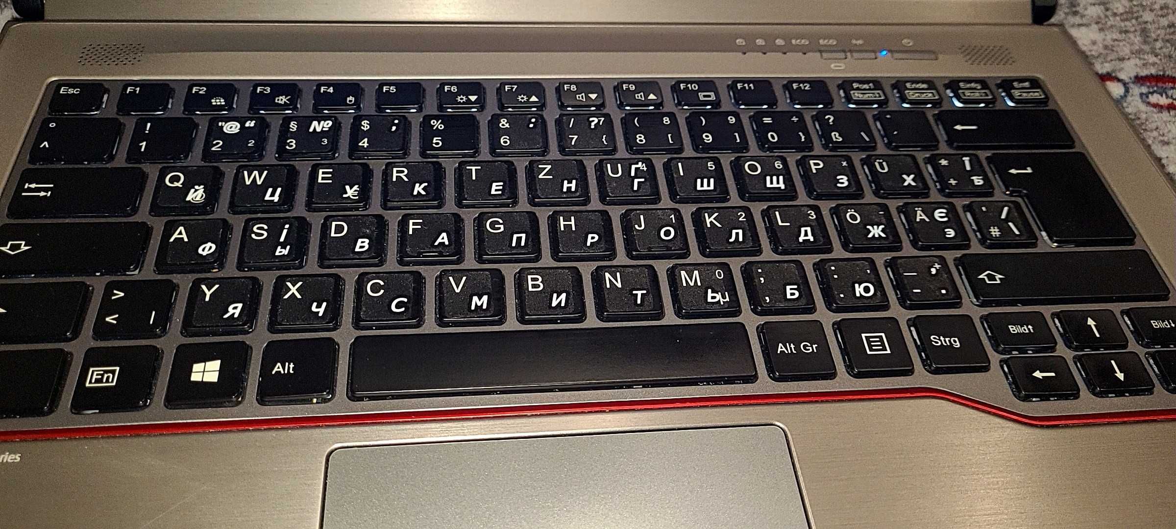 Ноутбук Fujitsu E744 14" i5-4300m/8 Gb/SSD 240