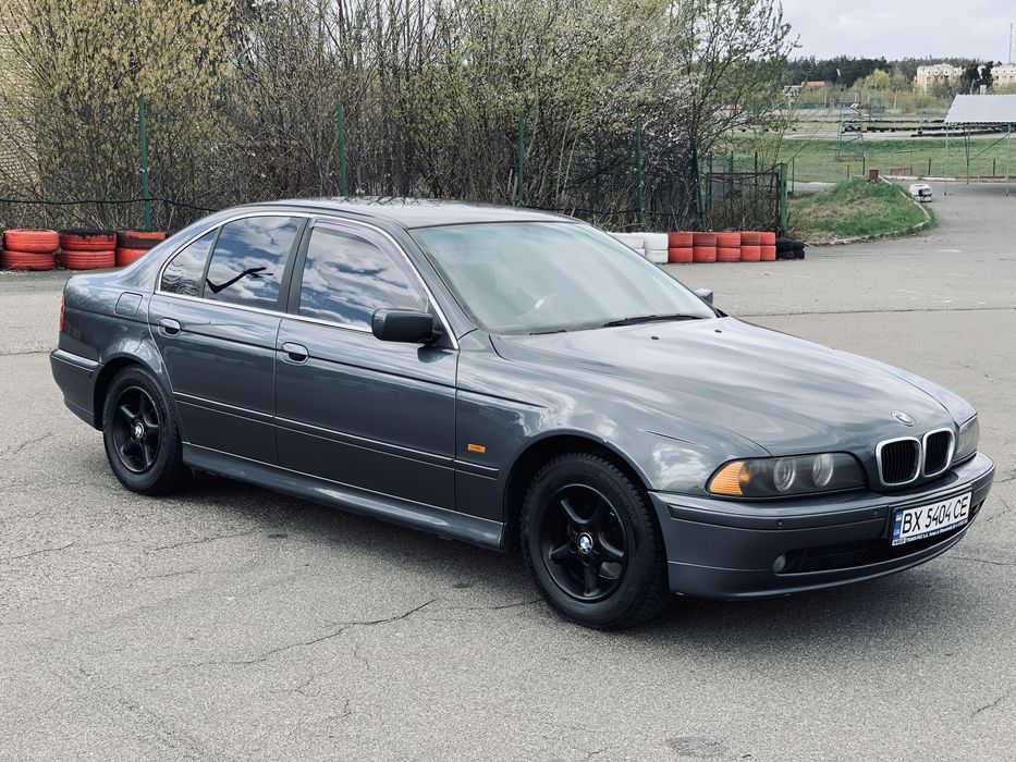 Продам BMW e39 2.2i M54