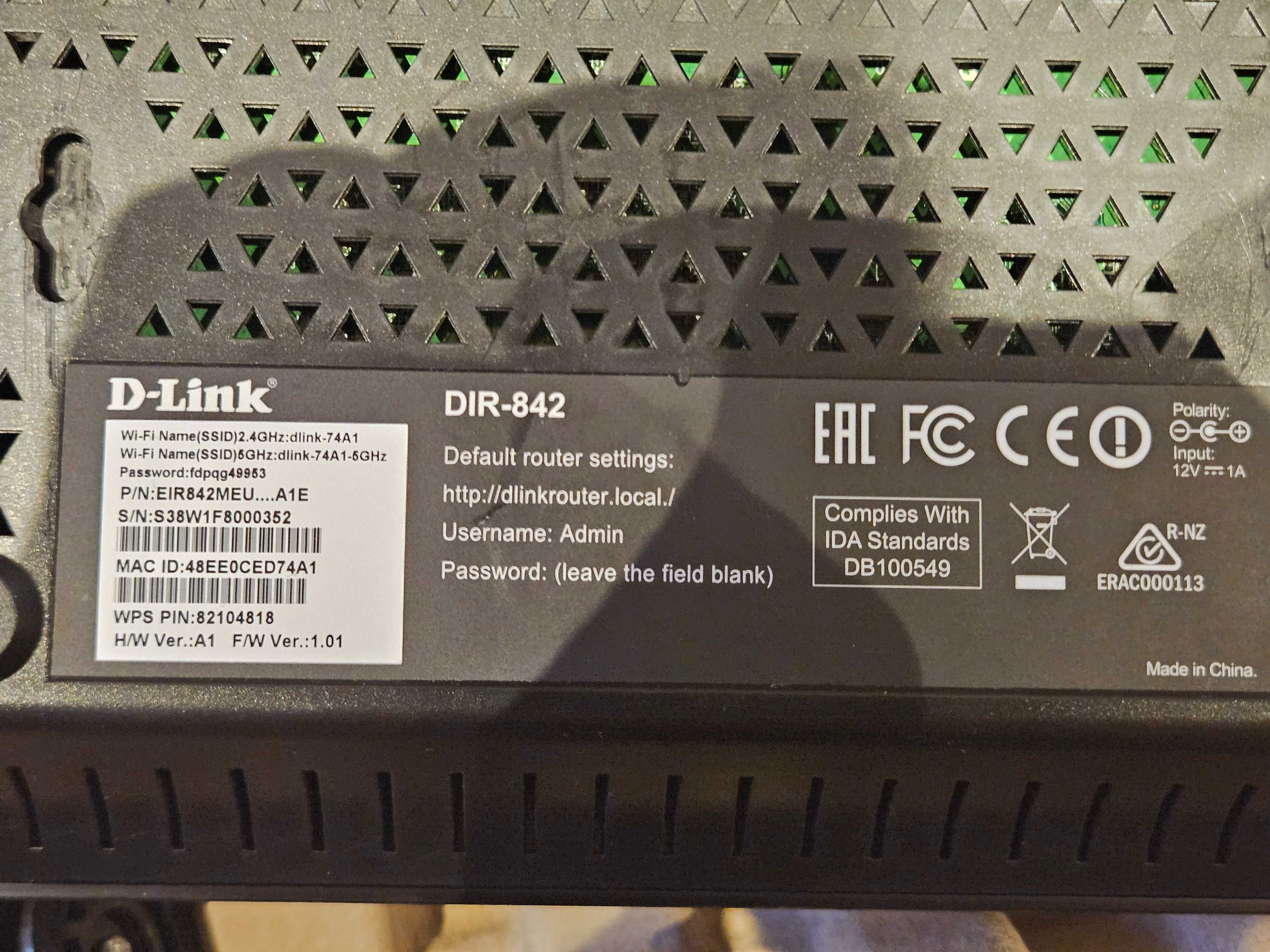 Router D-Link DIR-842