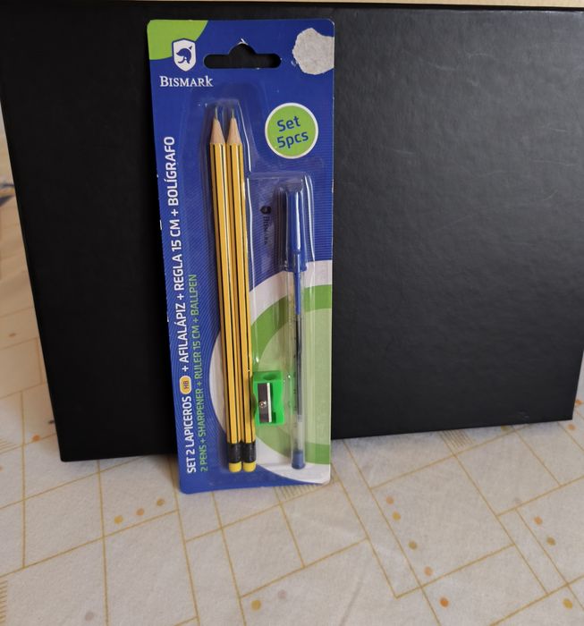 Material escolar (preços sob consulta)