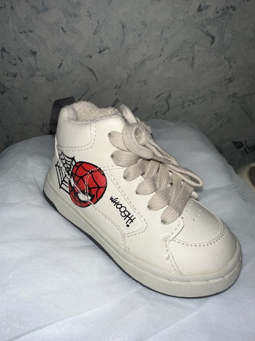 Дитячі високі кросівки демі