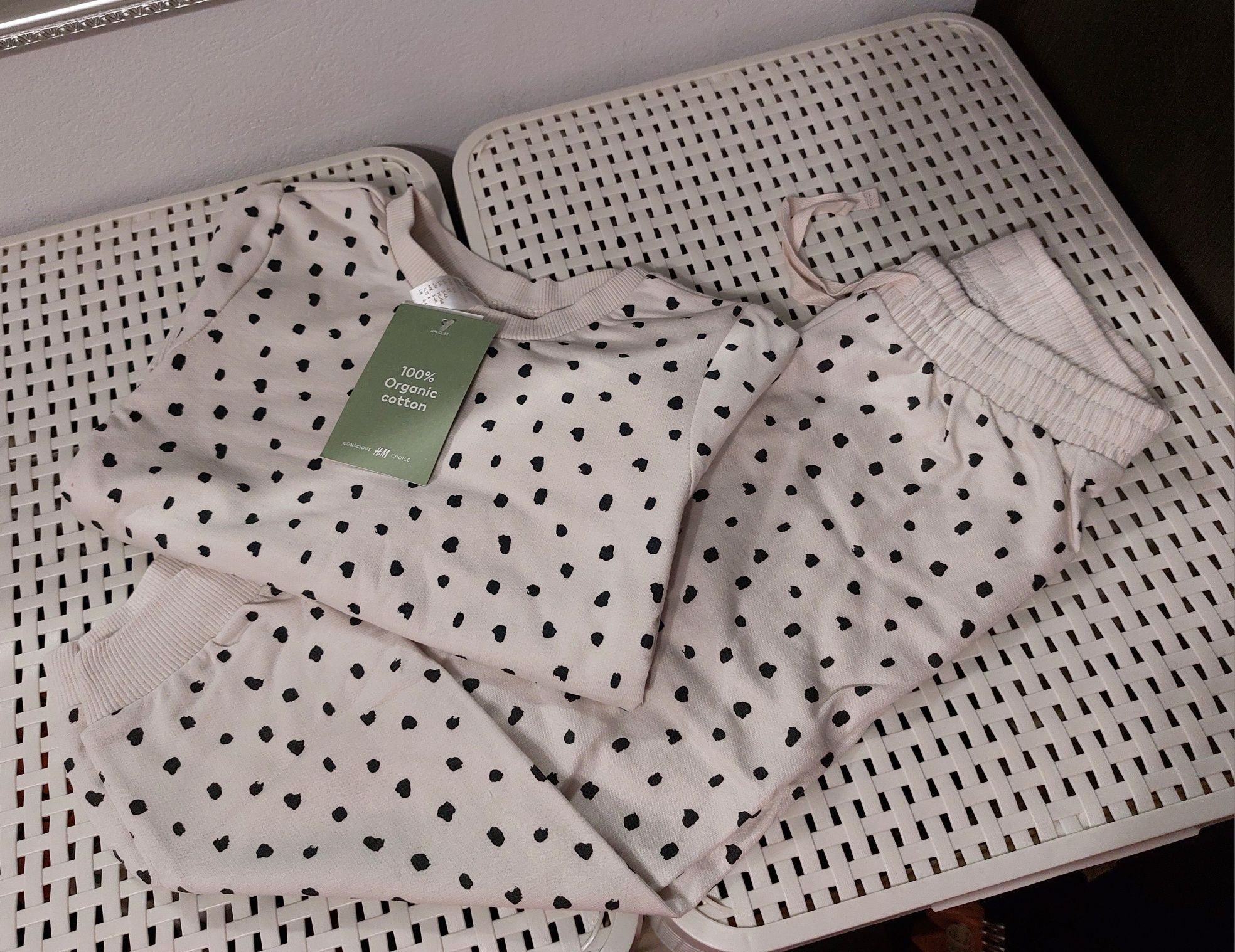 Komplet dresowy dres dziecięcy H&M 104cm. Nowy.