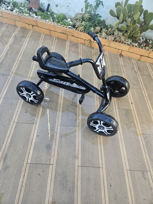 Vendo triciclo de criança
