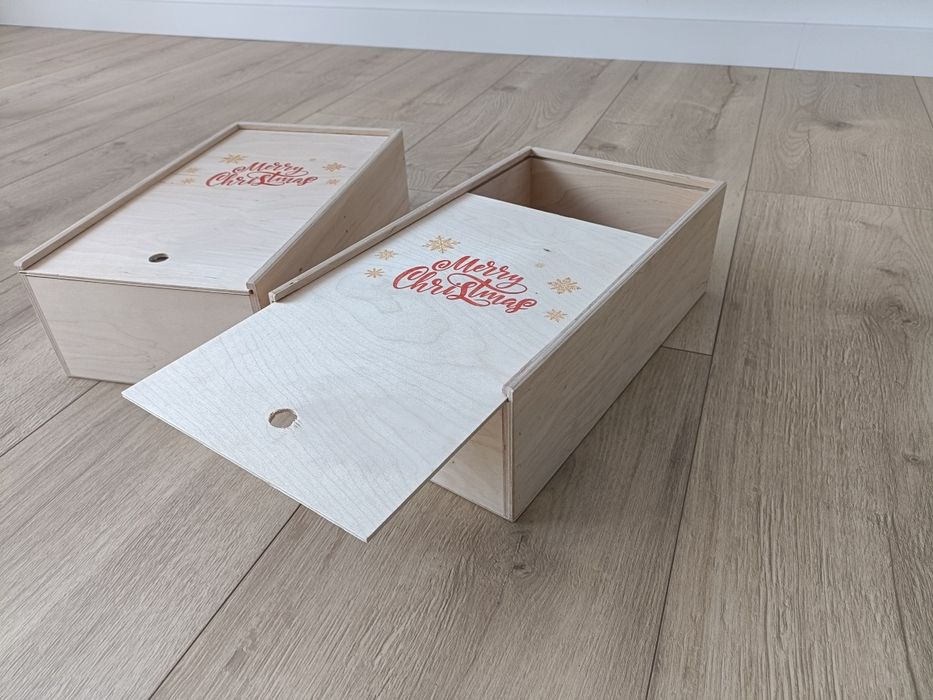 Zestaw drewnianych pudełek/skrzyneczek na prezent