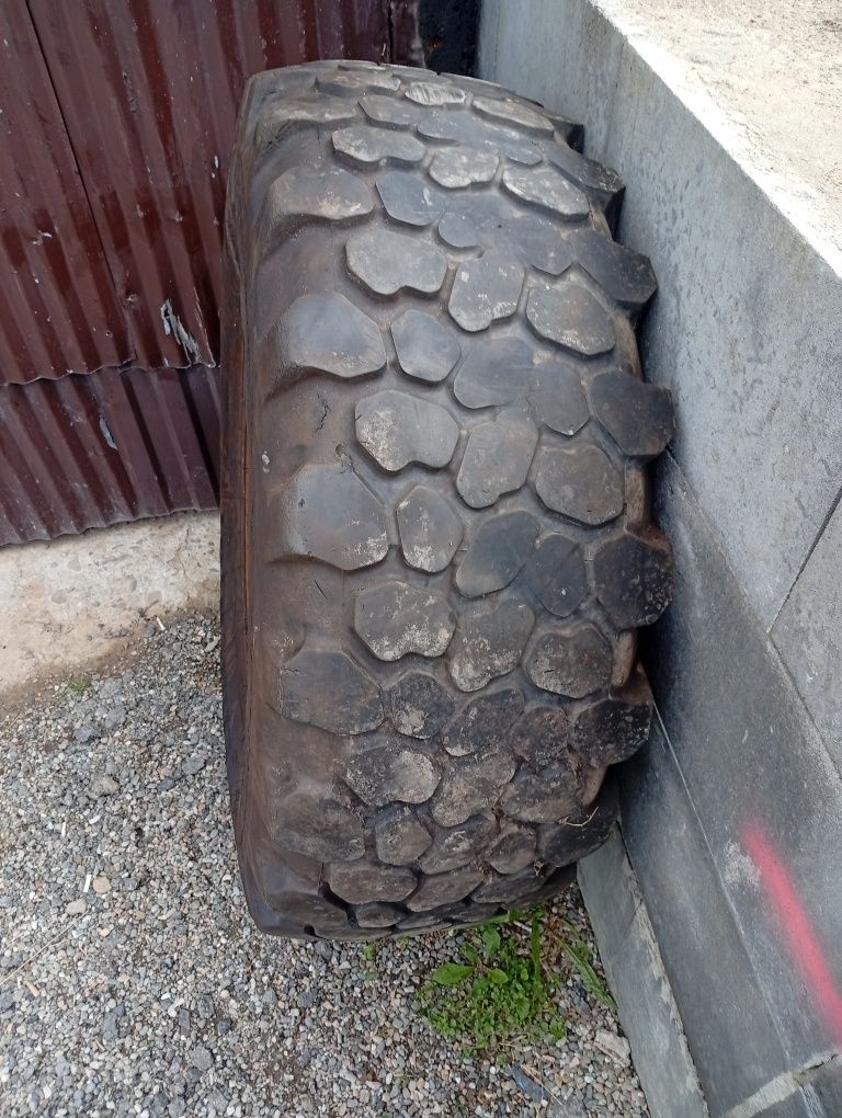Opona Continental 365/80R20 MPT81 cena za 2szt