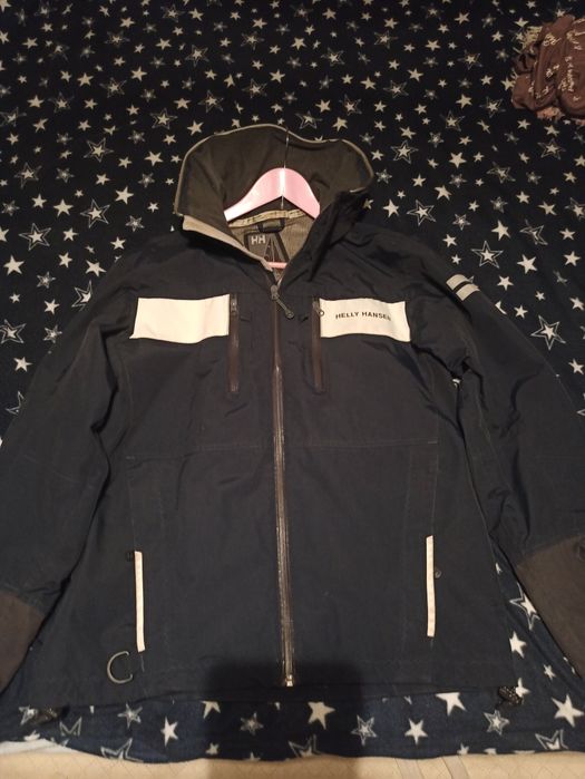 Sztormiak/Kurtka Żeglarska 
Świetna marka Helly Hansen!

Wyposażona w