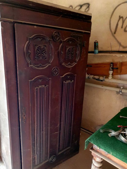 Antyki Szafy zabytkowe przedwojenne drewno Wersalka i Fotel