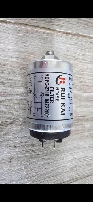 filtr przeciwzakłóceniowy EMI