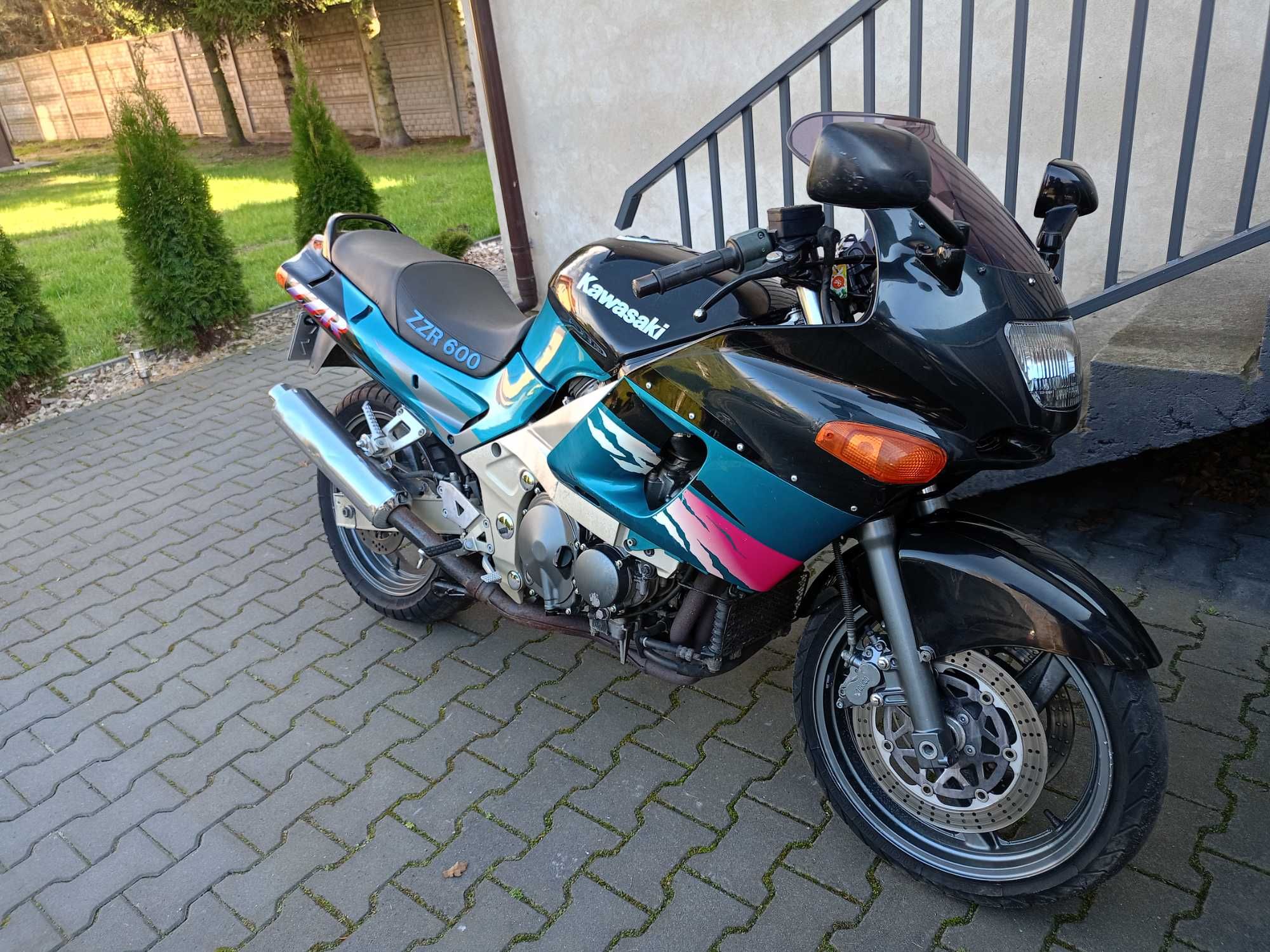 Kawasaki zzr 600