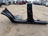 Порог часть кузова правая Nissan Rogue T32 2013-2020 год