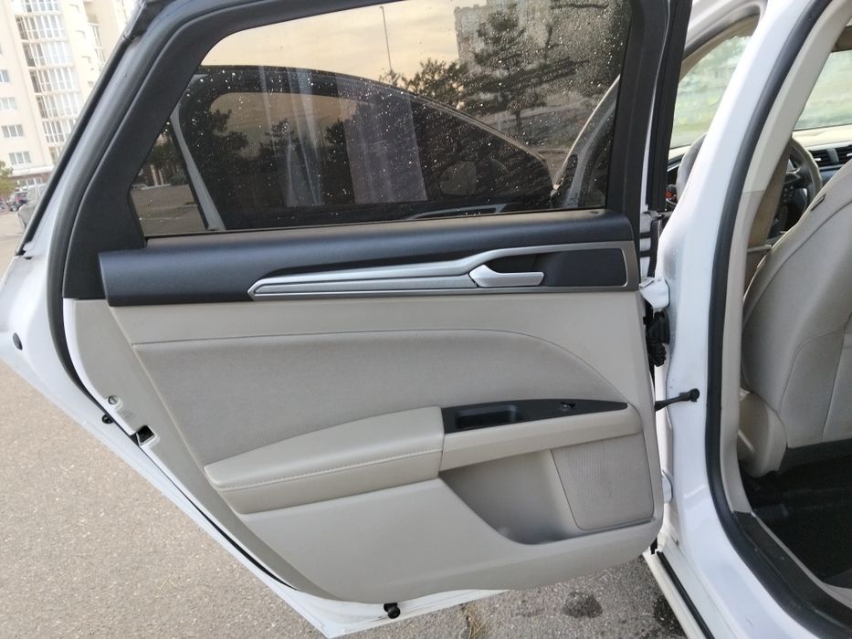 Ford Fusion 2018 Гібрид