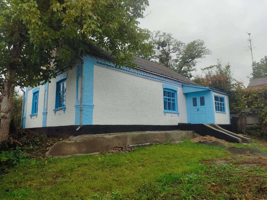 Продам будинок в смт Вільшана.