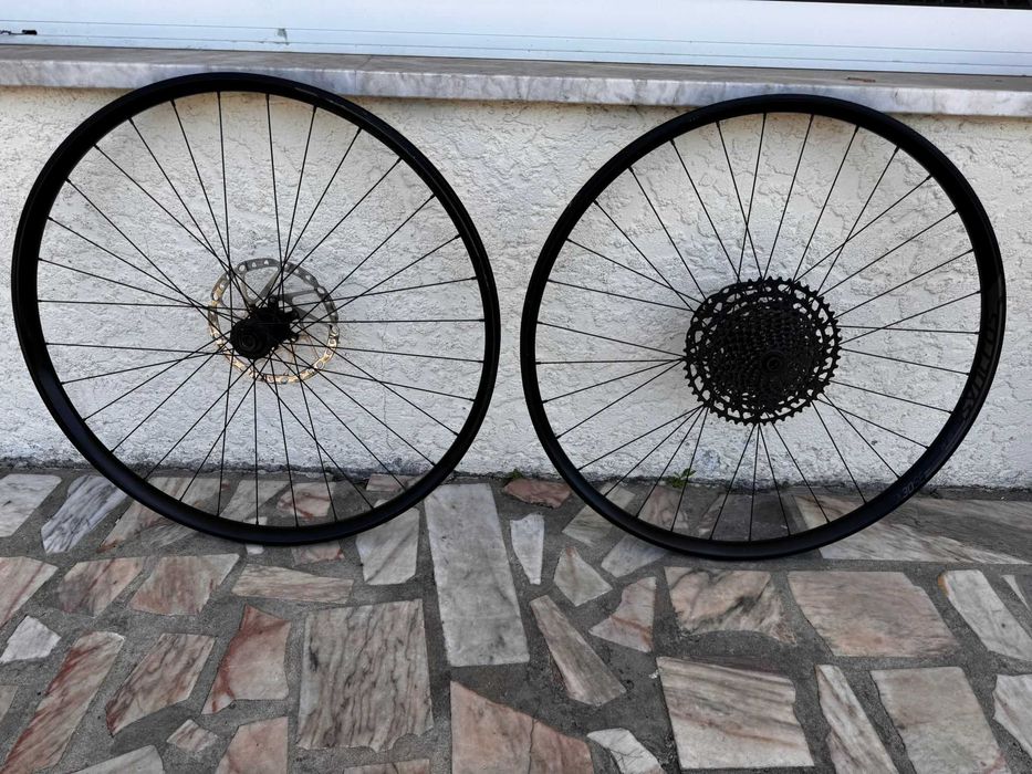 RODAS NOVAS BTT Syncros X-30SE 32H 30mm Tubeless e + material