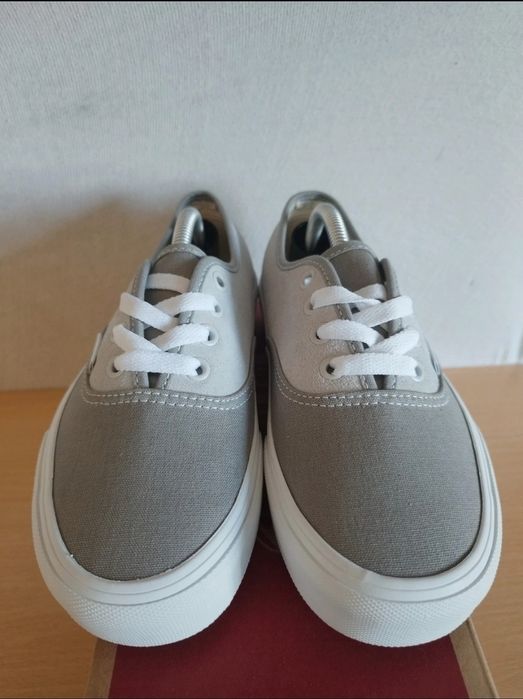 Vans Authentic Cinzentos. Tamanho 36,5. Novos nunca usados.