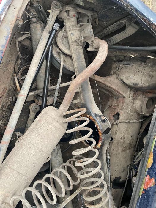 Розбирається ваз 2103