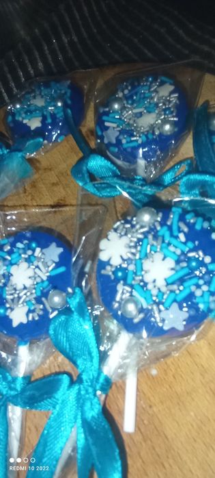 Lizaki ręcznie robione ozdoba tort Frozen kraina lodu