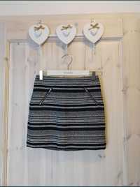 Czarno biała spódnica spódniczka żakardowa dopasowana H&M 34 xs