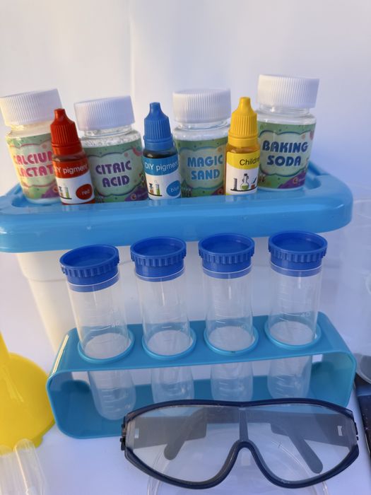 Науковий набір Набір хіміка 24 ел набір дослідів опитів