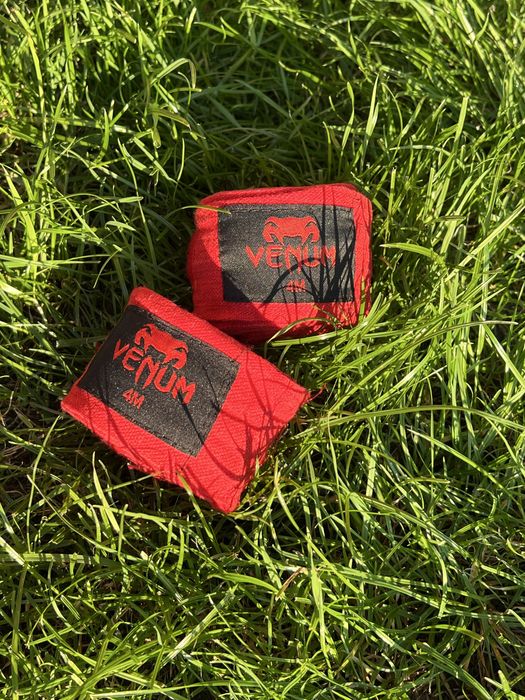 Бинты VENUM боксерские,капы,перчатки боксерские Є ОПТ !!!