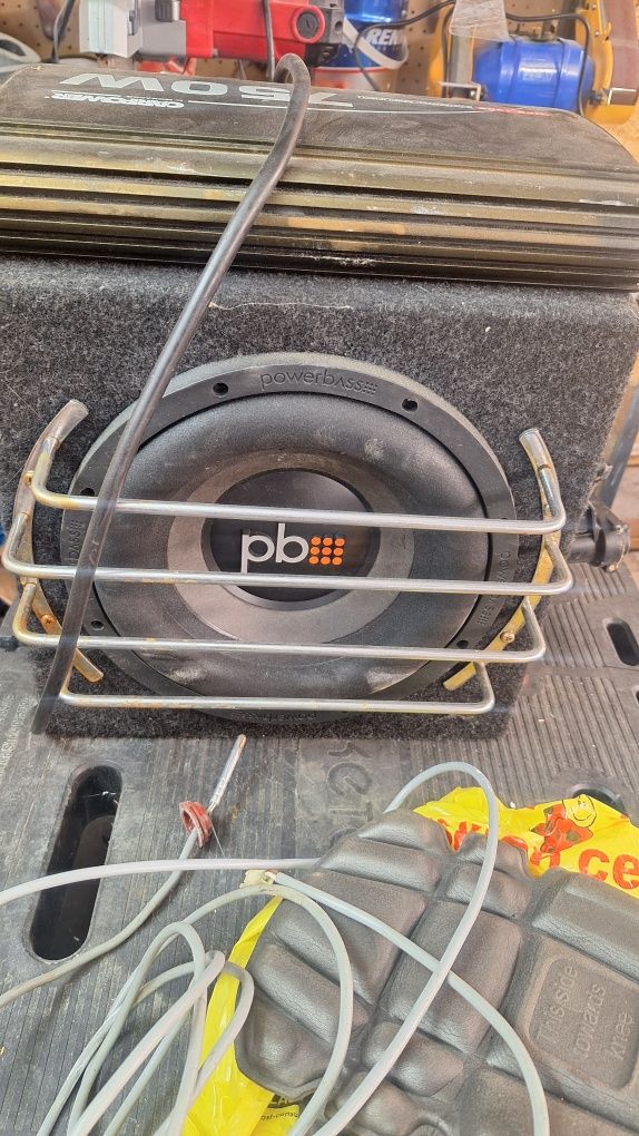Wzmacniacz plus subwoofer