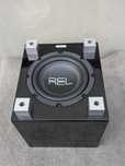 REL Tzero - subwoofer aktywny