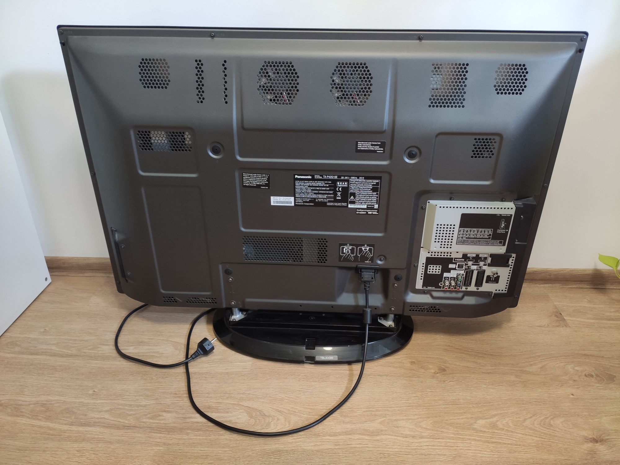 Telewizor Panasonic Viera TX-P42G10E  42 cale