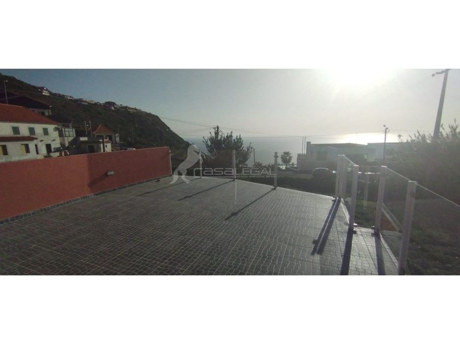 Moradia T3 completamente remodelada