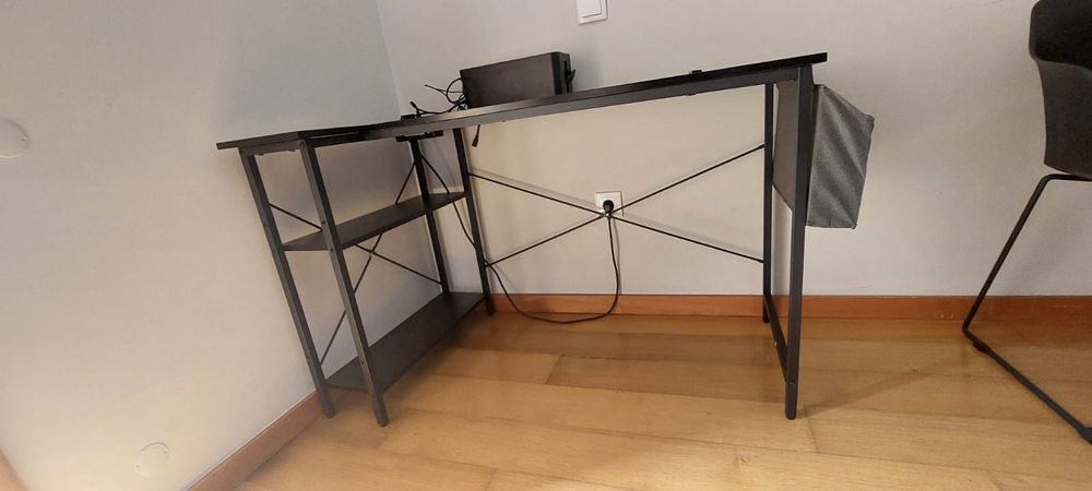 Secretária gamer em L