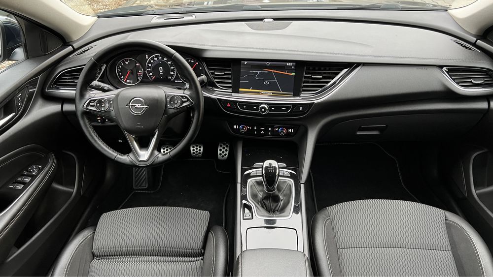 Opel Insignia II 1.5 165KM z 2017 roku.
