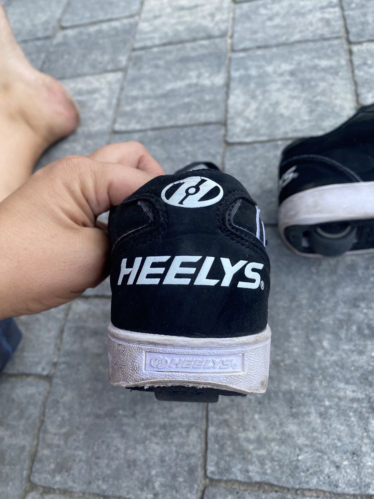 Heelys amerykańskie buty na kółkach 31 rolki wrotki