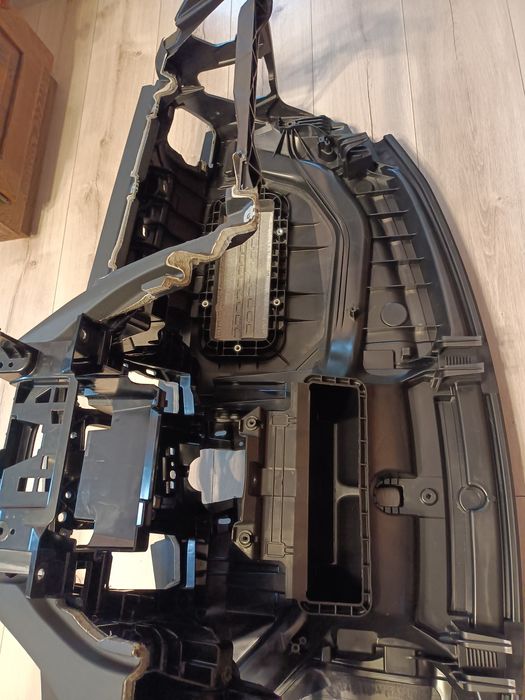 Deska rozdzielcza kokpit Volvo XC 60 II po wystrzale 2025rok
