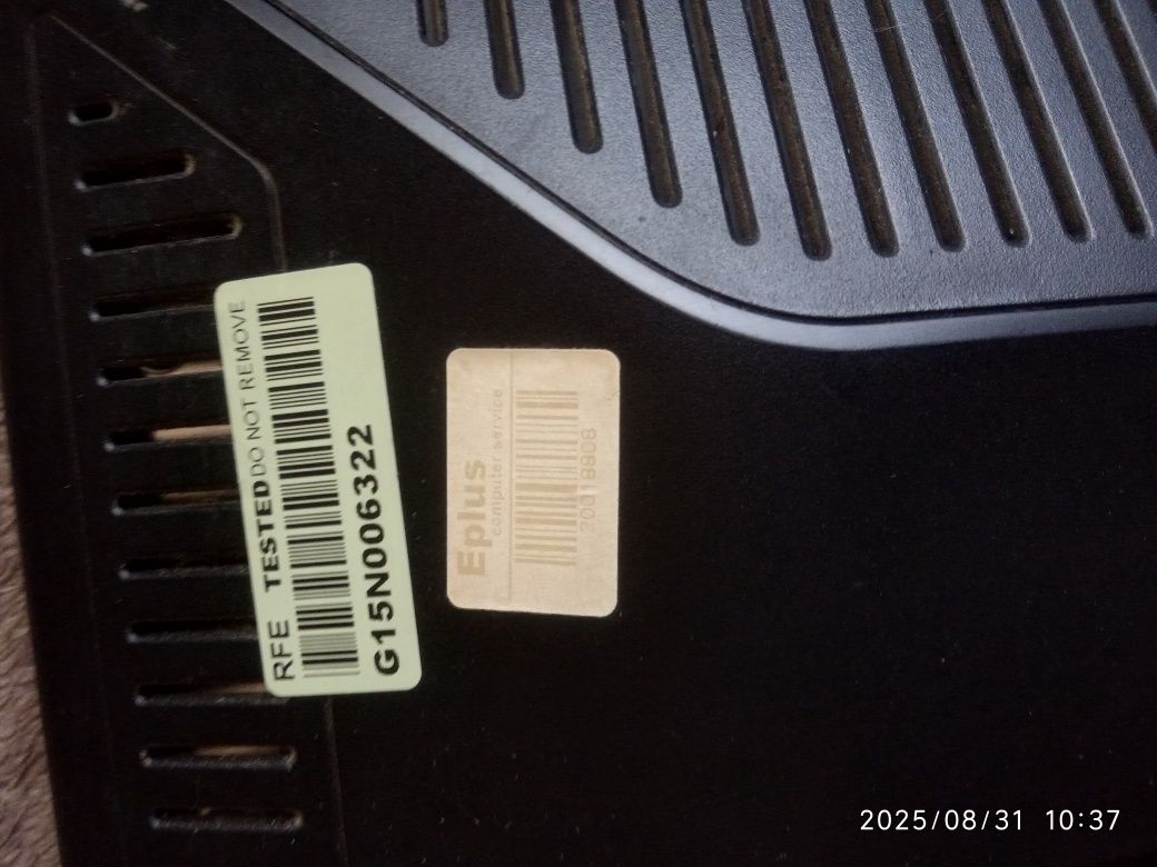 Монитор Dell P190Sb.