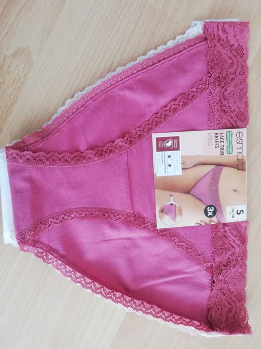 Figi z koronką nowe S