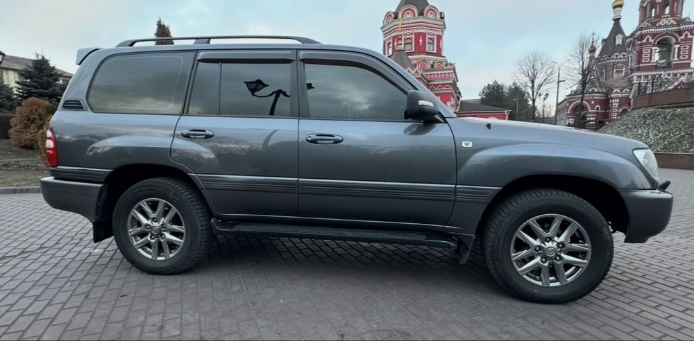 Продам ЛЕГЕНДУ Toyota Land Cruiser 100 2004 4.7 газ