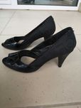 GF FERRE Gianfranco Ferre czarne włoskie buty szpilki skórzane r. 39