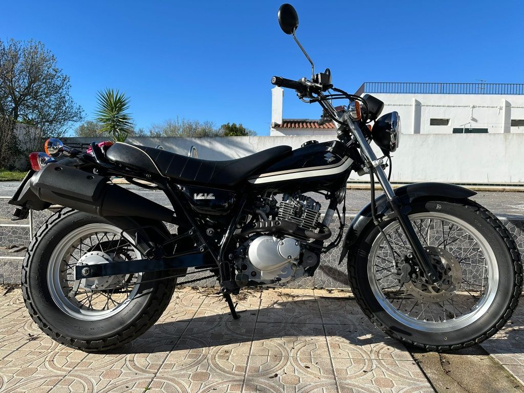 Suzuki Van Van 125 em EXCELENTE ESTADO