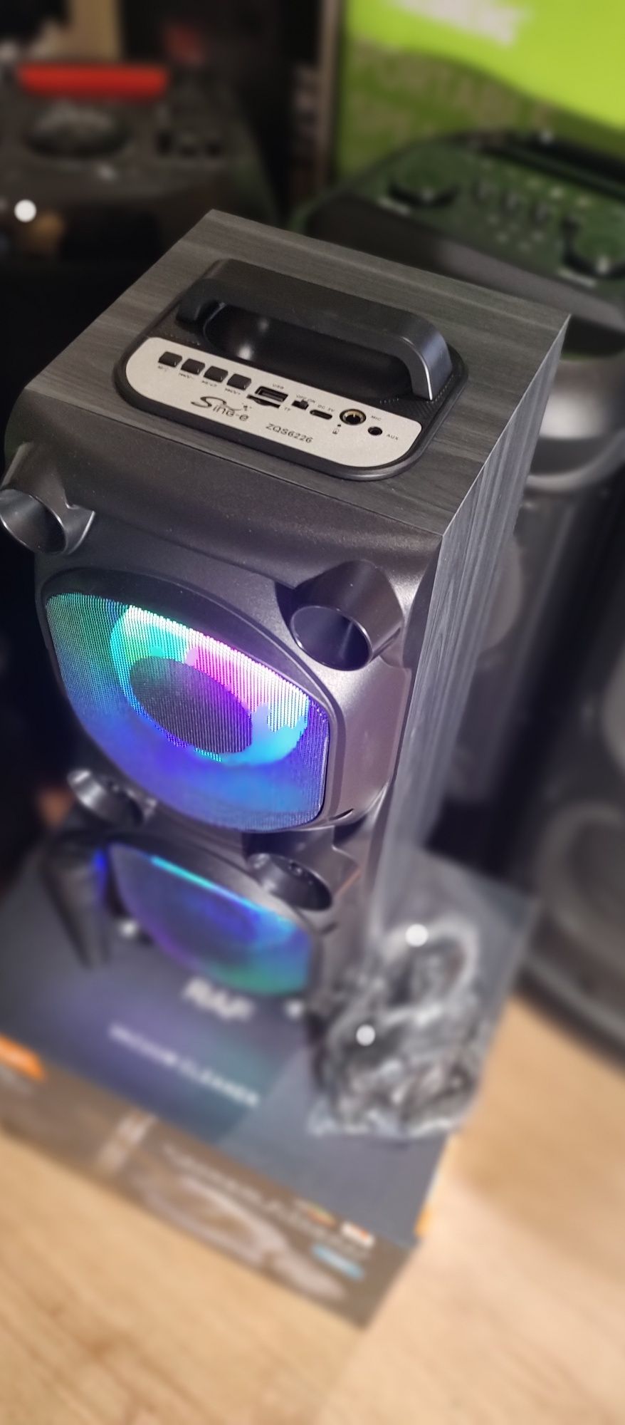 Караоке акустика Atlanfa-62(USB, SD, FM, AUX, Bluetooth) микрофон .

И